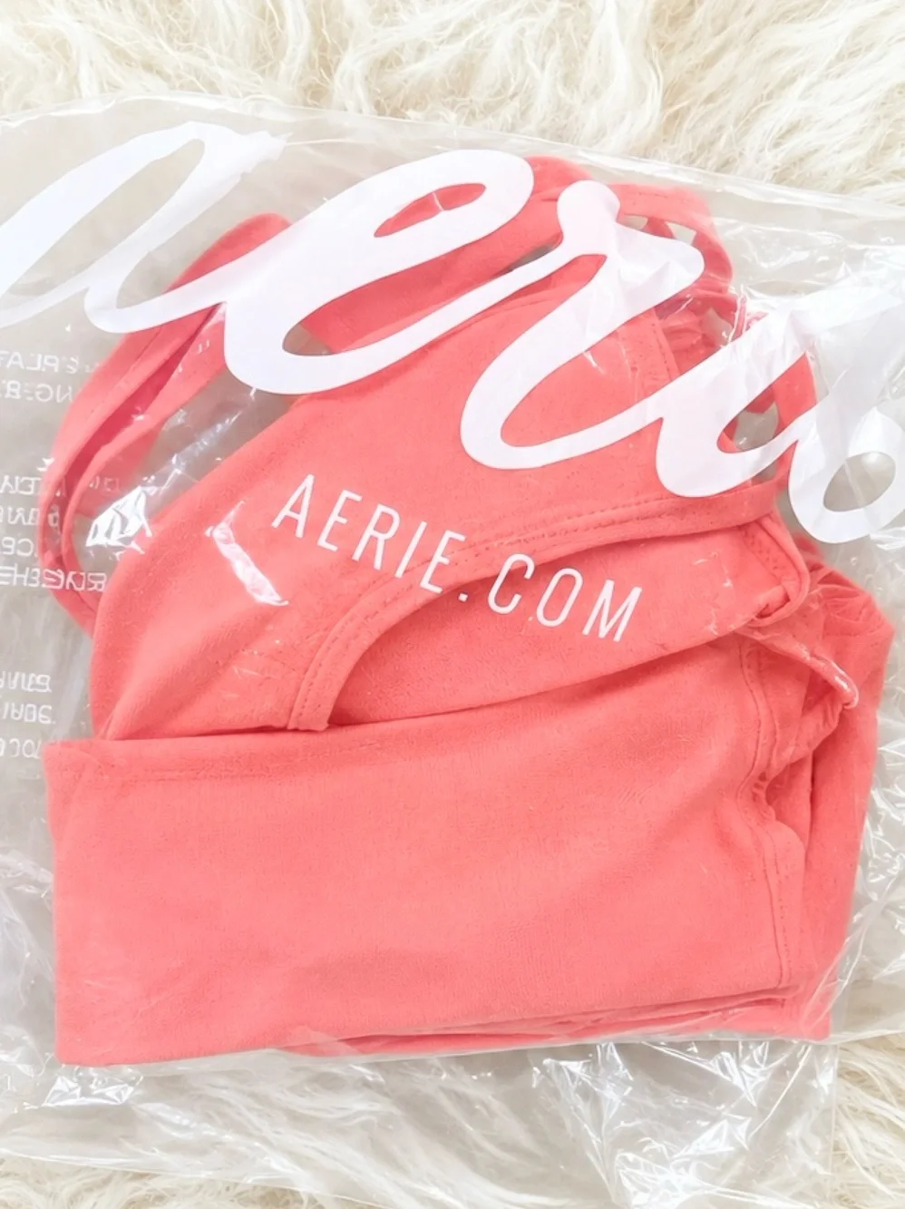 NWT Aerie Real Me Ruched Strappy Sports Bra in Wild Peach Sz S.